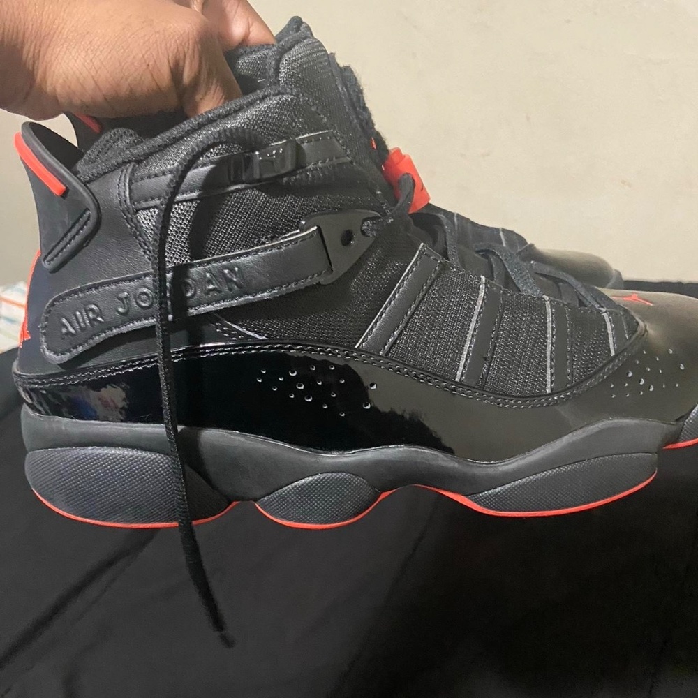 Jordan • 6 Rings - Picture 2 of 3